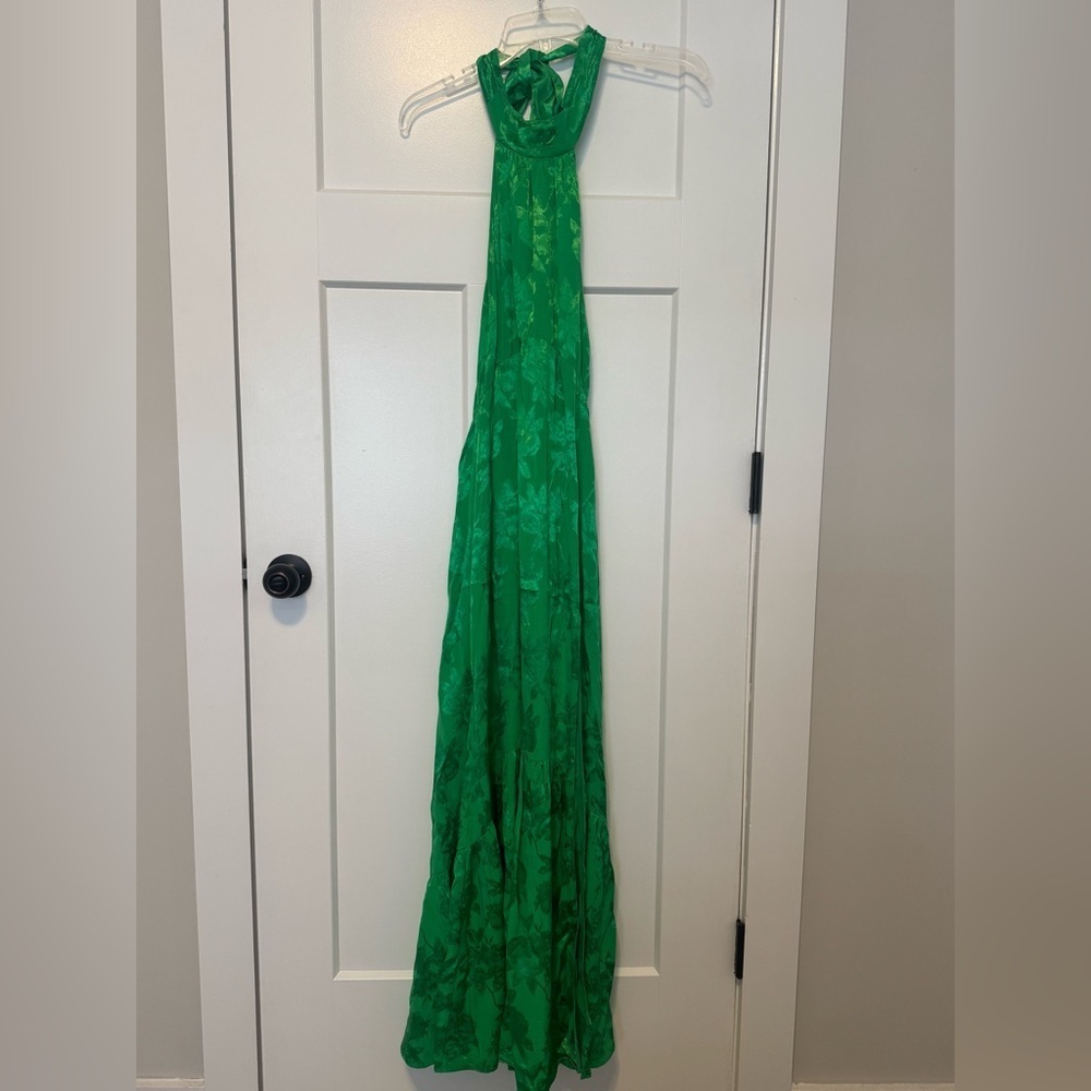 Saylor Audie dress Elegant Green Halter Maxi Dress - Picture 7 of 12